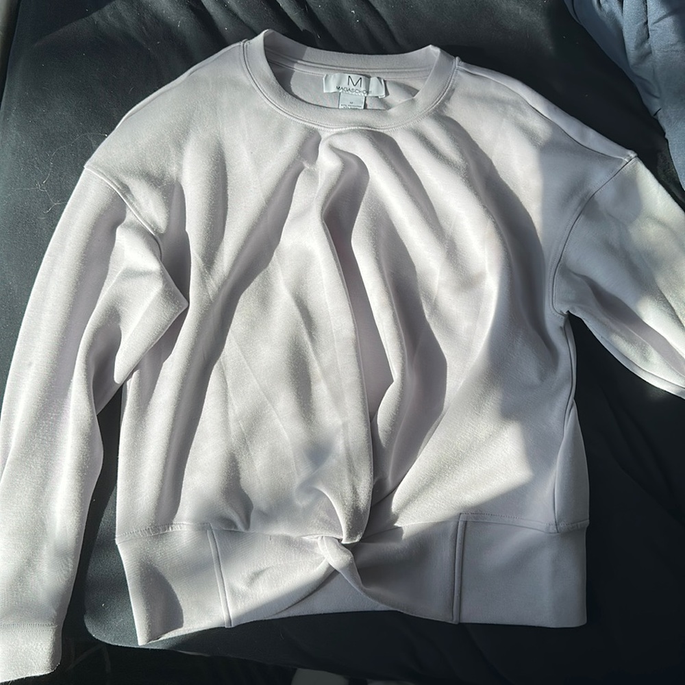 Magaschoni long sleeve, size medium, lavender purple